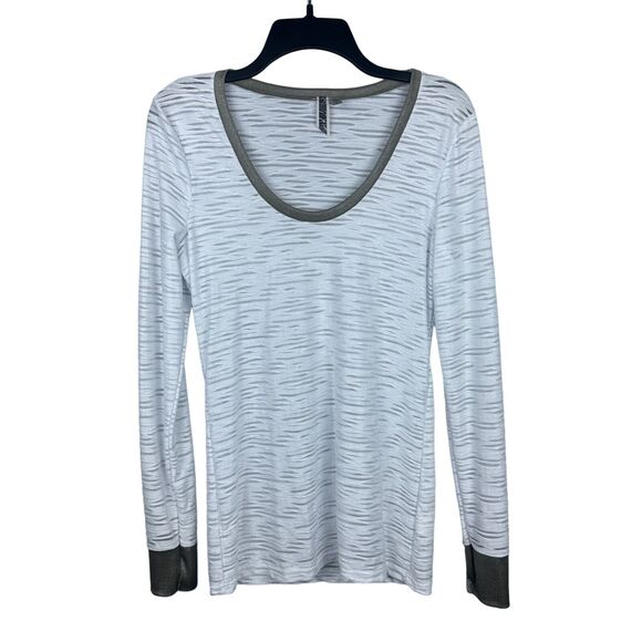 BKE Tops - BKE Shirred Long Sleeve White/Green Shimmer Blouse Size Large